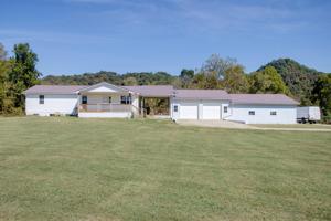 228 Fairground Ln
