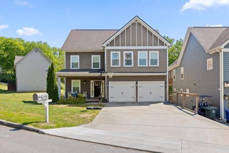 512 Rosewood Street