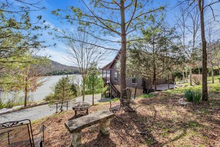 548 Martins Creek Hwy