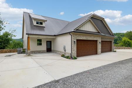 318 Blue Moon Ridge