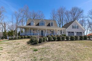 1628 Awalt Dr