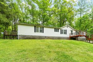 417 Lakeshore Dr