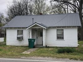 308 N Cedar St