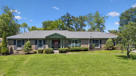 3836 Lake Aire Dr