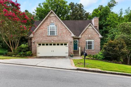 1509 White Pine Ct