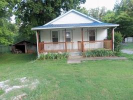 124 Cedar St