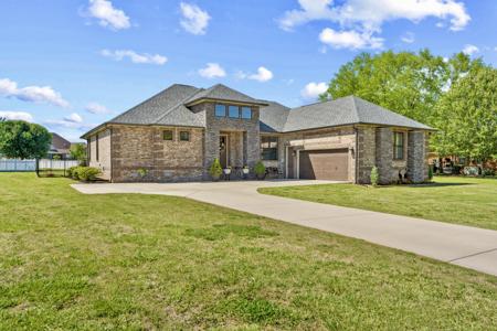 267 Bryan Dr