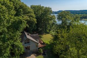 37 McClures Bend Ln