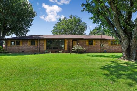 203 Kelly Dr