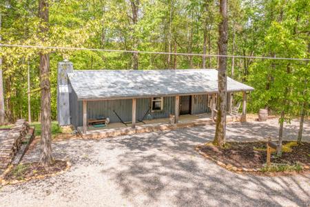 198 Taylor Rd