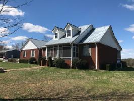 201 Farm Ln