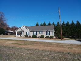 606 Riva Lake Rd