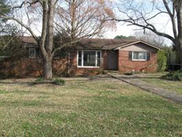 700 Flower Lane Dr