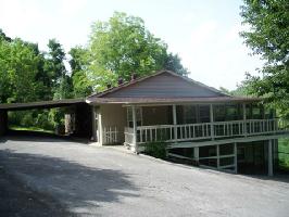 2 Lake Hollow Ln