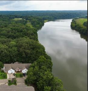 145 Rose Dr