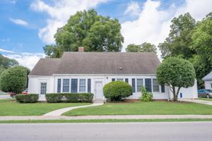 301 N Cedar St