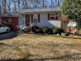 63 Hickory Point Dr