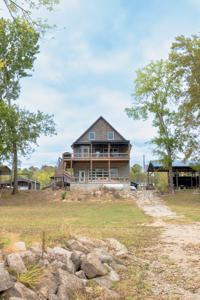 1033 WC Pickett Rd