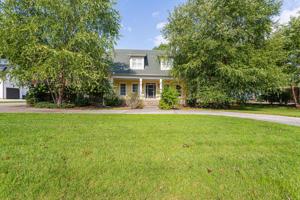 1720 Awalt Dr