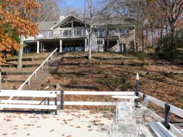 295 Ridgewood Dr