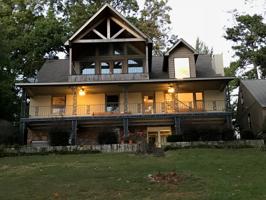 1065 Ramblewood Dr