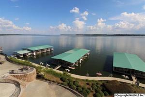 5590 Bay Village Dr