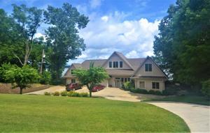285 Lakeview Dr