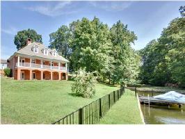338 Robbins Beach Rd