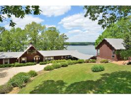 475 Riverview Cr