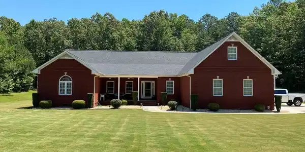 476 Lake Front Dr