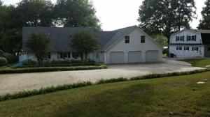 275 Lakewood Dr E