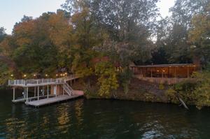 340 Ridgewood Dr