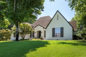 754 Ridgecliff Dr