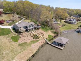 320 Sixpence Rd