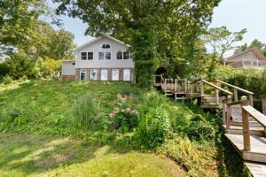 2506 Waterford Dr