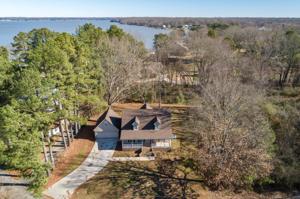 185 Bainbridge Cr
