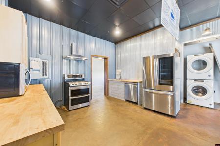 39 TEAL POINT ROAD