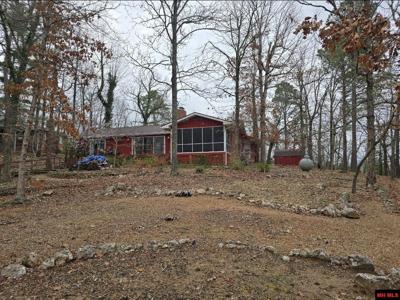 101 BAYVIEW DRIVE