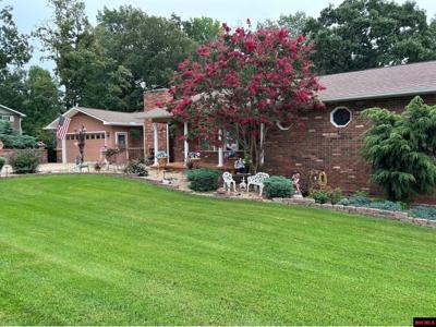 161 LAKEVIEW DRIVE
