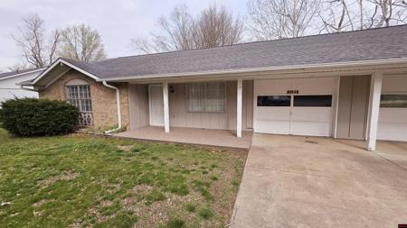 1125 MEADOWBROOK DRIVE