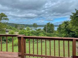 50 CRESTLINE WAY
