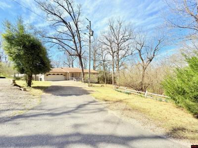 107 KENT LANE