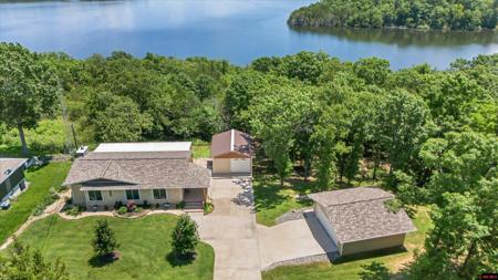 99 SHORELINE DRIVE