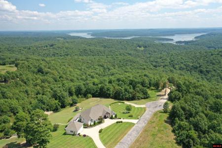 010-11219-048 SWISS ALPS LANE