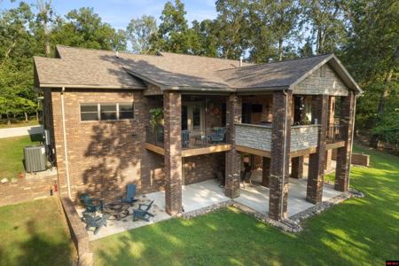 86 TREE FROG LANE