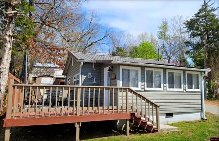 51 LAKEHAVEN LOOP