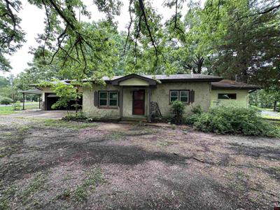 226 NORTH DRIVE