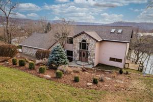 3013 Greystone Drive