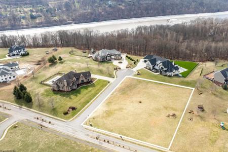802 Timber Bluff