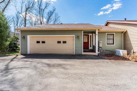 11 Mont Chateau Estates